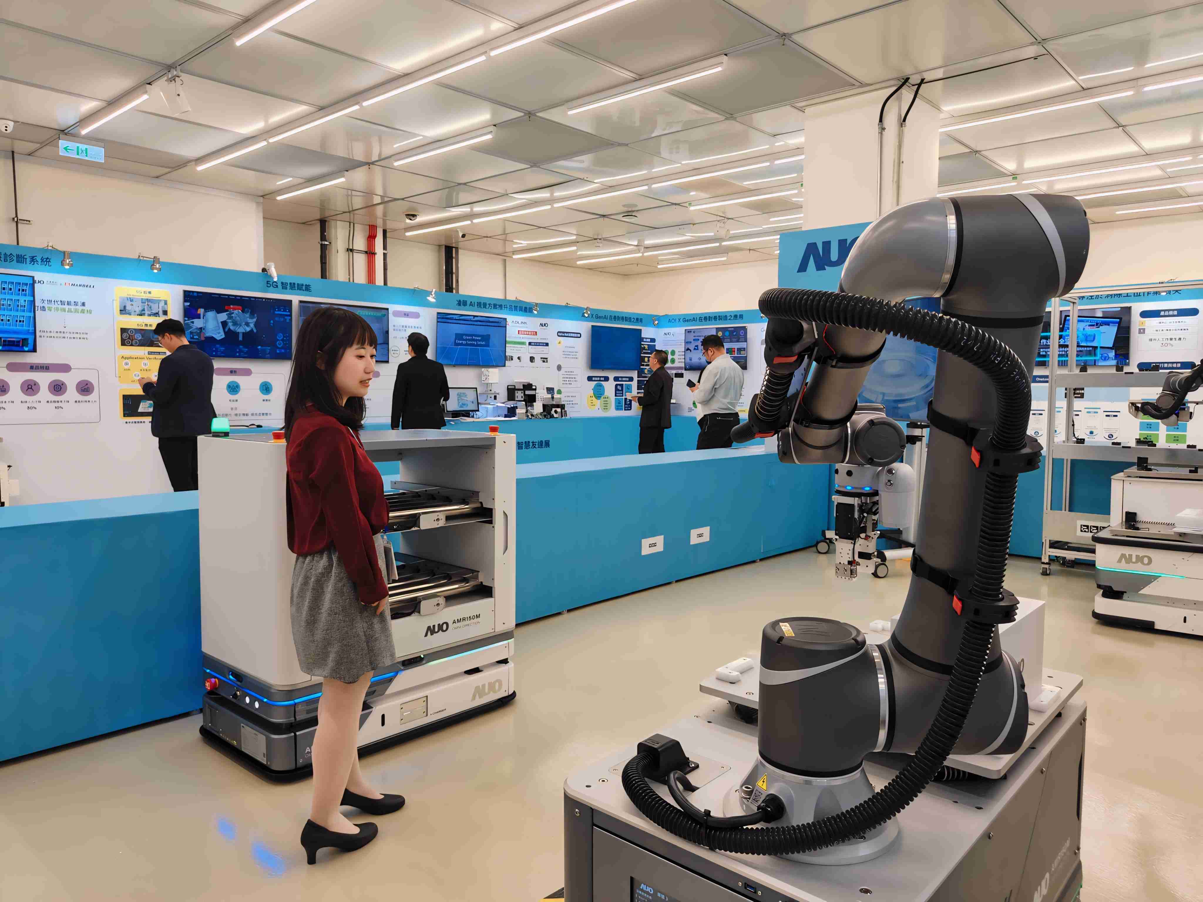 2024智能尊龙集团展邀集生态圈伙伴共同参展，，，从数字应用、、净零减碳到能源发展，，创造全方位永续商机，，，携手生态圈伙伴迈向永续未来