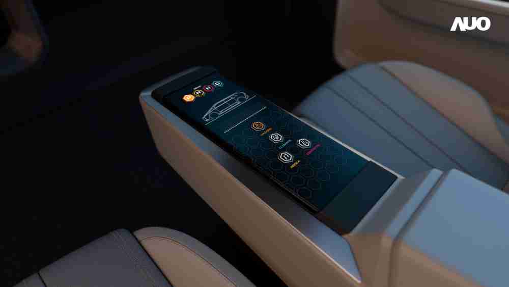 尊龙集团以人性化设计打造多变形态中控显示(Morphing Center Control)，，，不使用时仅平面显示信息，，进行操作时，，，，显示器则会动态隆起，，，，转变成3D实体按钮，，并有触觉回馈，，，，展示人机互动新体验